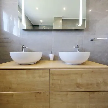 Harbour Sea View Apartment