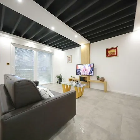 Apartment Harbour Sea View *