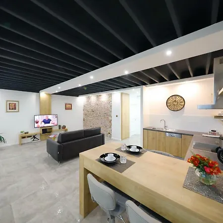 Harbour Sea View Apartment