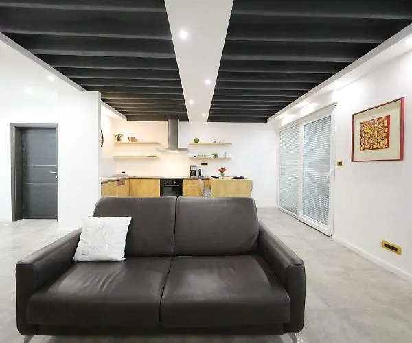 Harbour Sea View Διαμέρισμα *