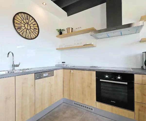 Διαμέρισμα Harbour Sea View *